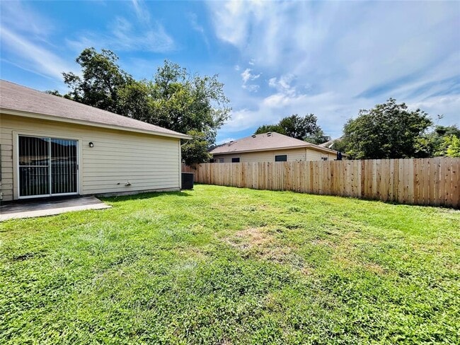 Building Photo - 12303 Abney Dr