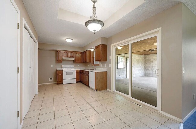 Building Photo - 3826 S Lexus Ave