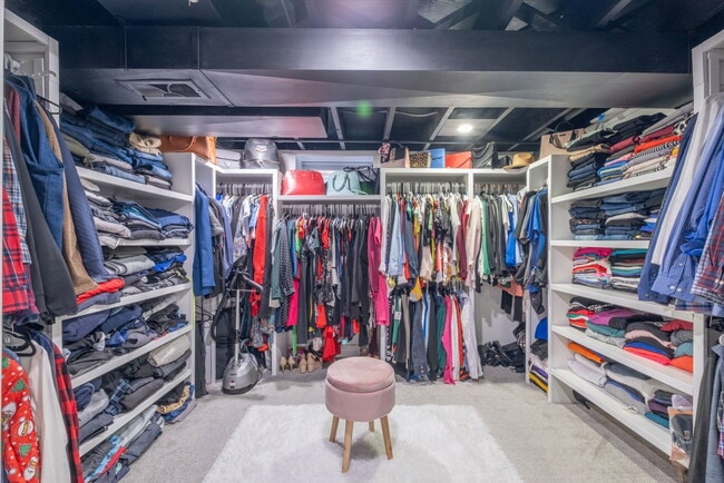 Building Photo - 5621 S 22nd St