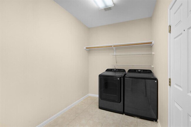 Building Photo - 3206 Luminoso Ln E