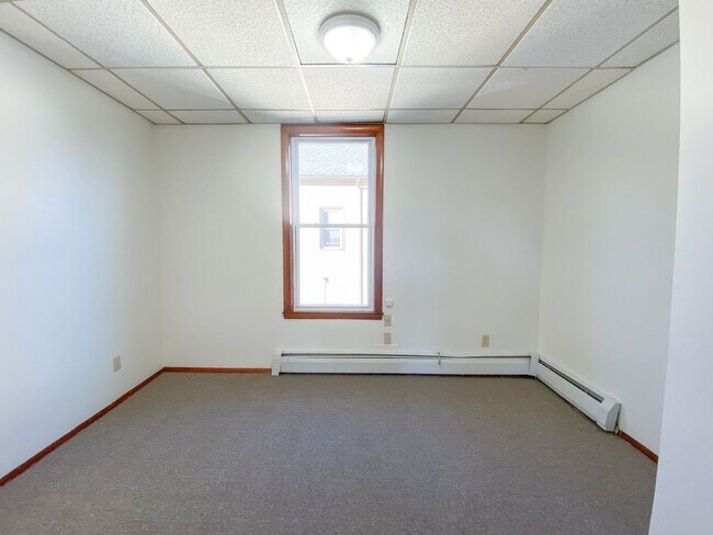 Building Photo - 1-3 Webster St / Amauta Apartments LLC