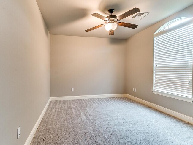 Building Photo - 4817 Arbuckle Dr