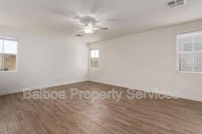 Building Photo - 5528 S Dillon Cir