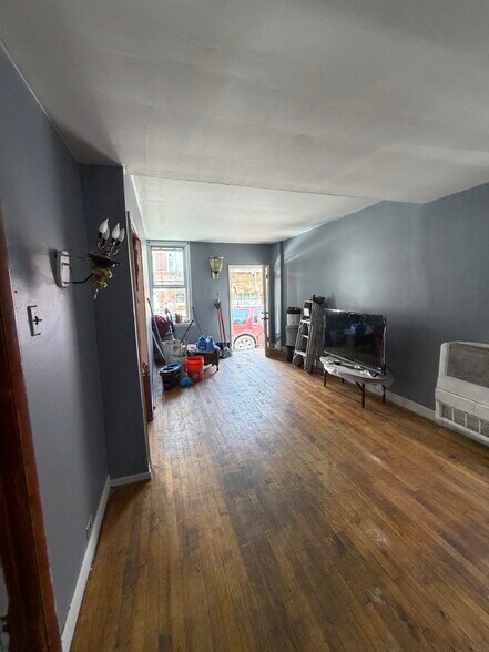 Building Photo - 2153 W 18th St