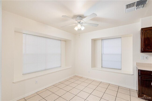 Building Photo - 14 S Cynthia St