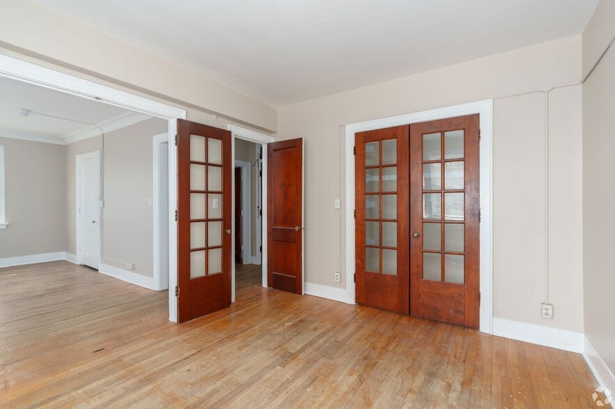 Interior Photo - Rollins Apartments