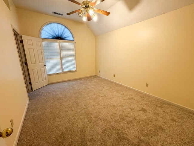 Building Photo - 1056 Cotton Row Cove