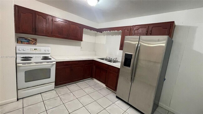 Building Photo - 301 N 67th Ave