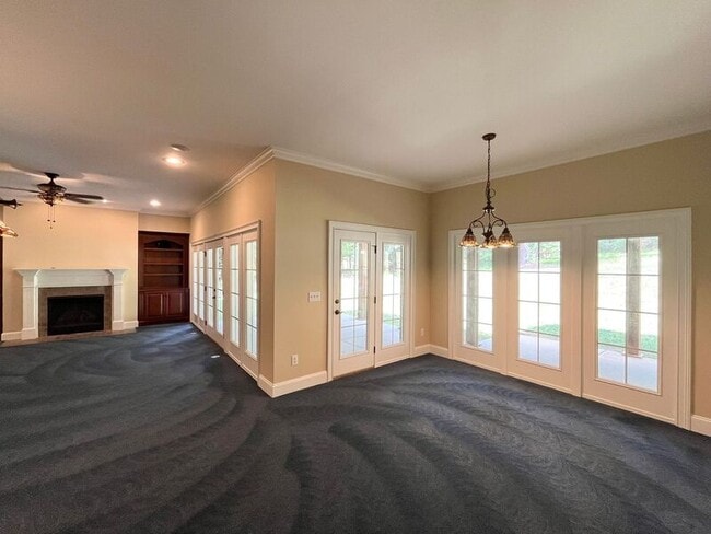 Building Photo - 1205 Enderbury Dr