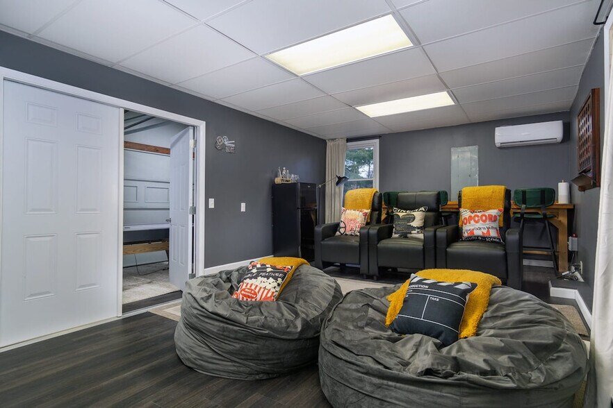 Building Photo - 120 Whitney Dr