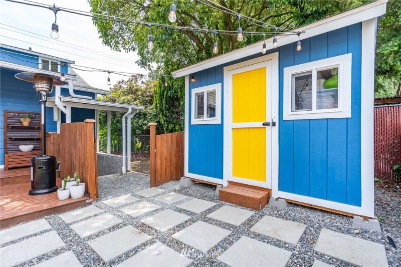 Building Photo - 8129 9th Ave SW