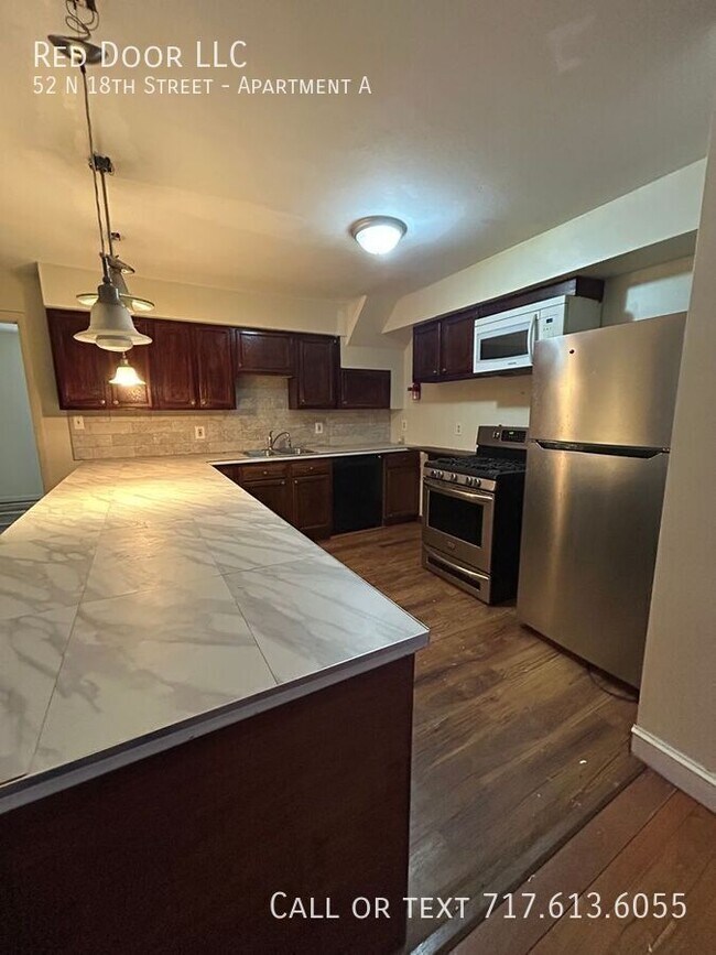 Building Photo - 52 N 18th St