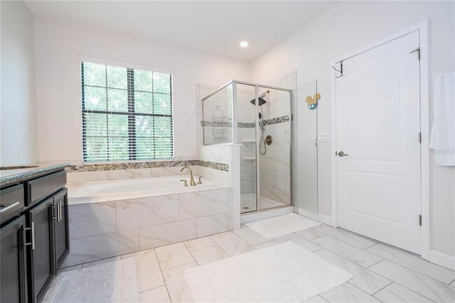 Building Photo - 1327 Shinnecock Hills Dr