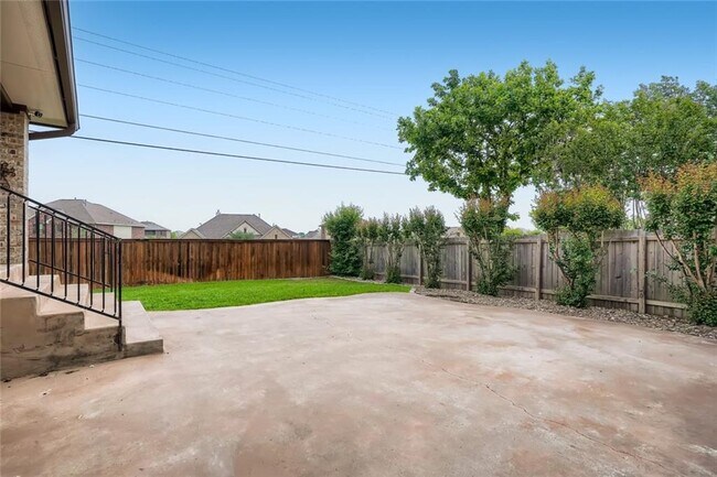 Building Photo - 2920 Cajuiles Dr