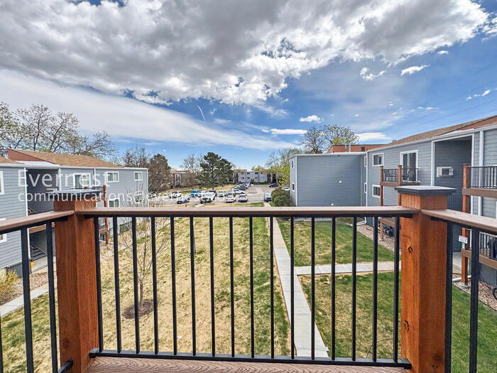 Building Photo - 16359 W 10th Ave