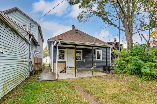 Building Photo - Dayton, OH 4 Bed 1 Bath available to rent!
