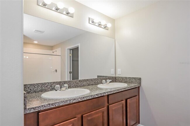 Building Photo - 10254 Carloway Hills Dr