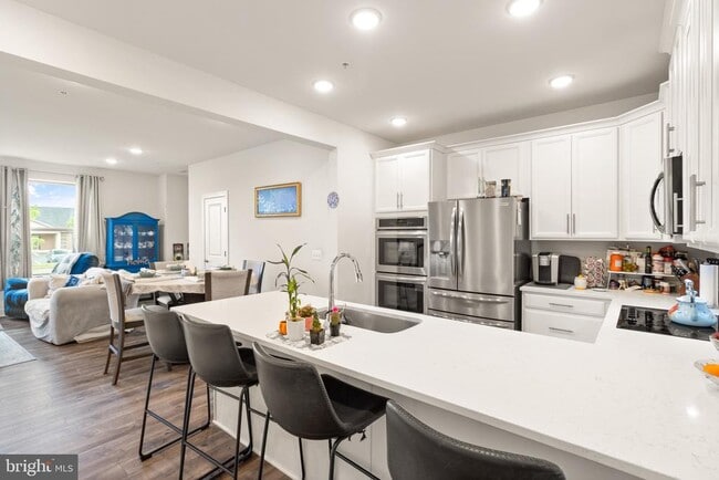 Building Photo - 10424 Ratcliffe Trl