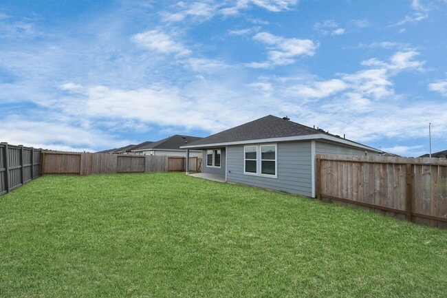 Building Photo - 2007 Woodlark Way