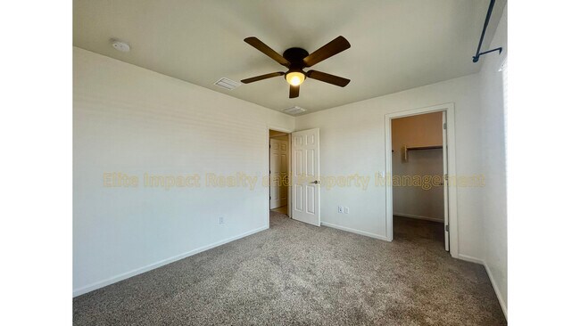 Building Photo - 11442 E Dry Wind Dr