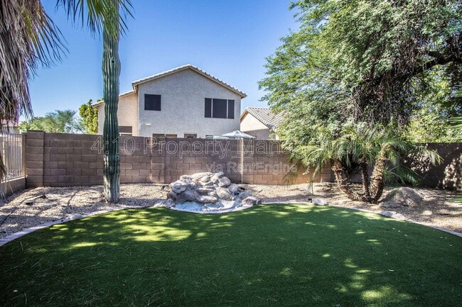 Building Photo - 407 W Colt Rd