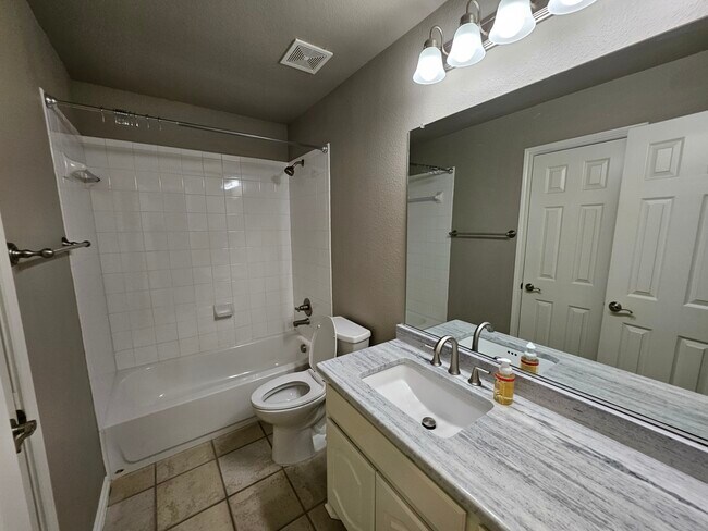 Building Photo - 11612 Wild Pear Ln