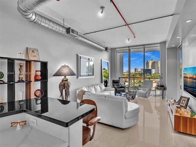 Building Photo - 3029 NE 188th St