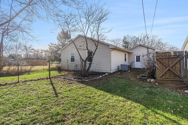 Building Photo - 3126 Arrowhead Dr