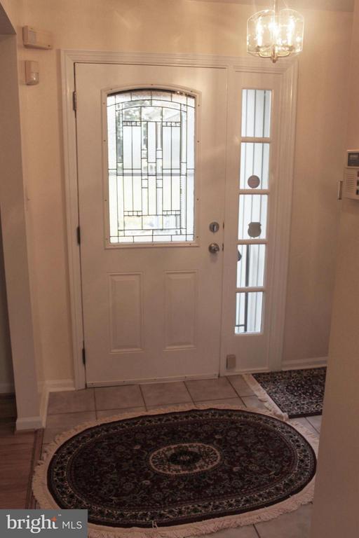 Building Photo - 6210 Cottonwood St