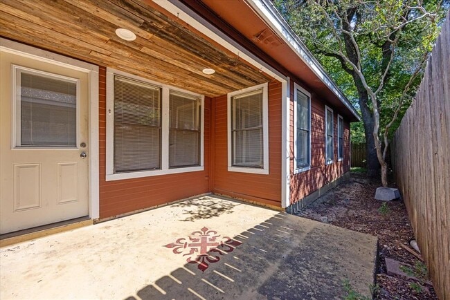 Building Photo - 2613 Alcott Ln