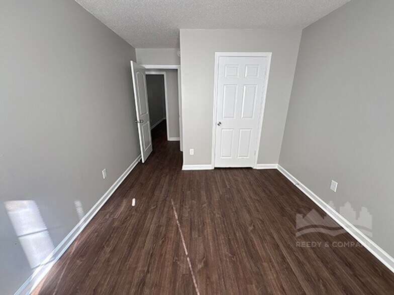 Building Photo - 316 Sparky Cove