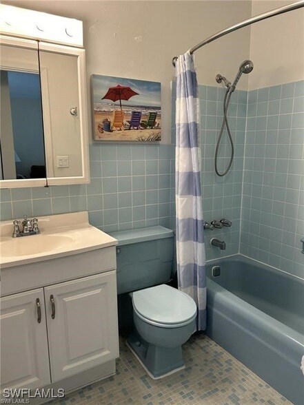 Building Photo - 190 N Collier Blvd