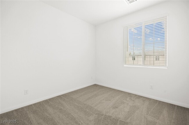 Building Photo - 10140 Glen Aulin St