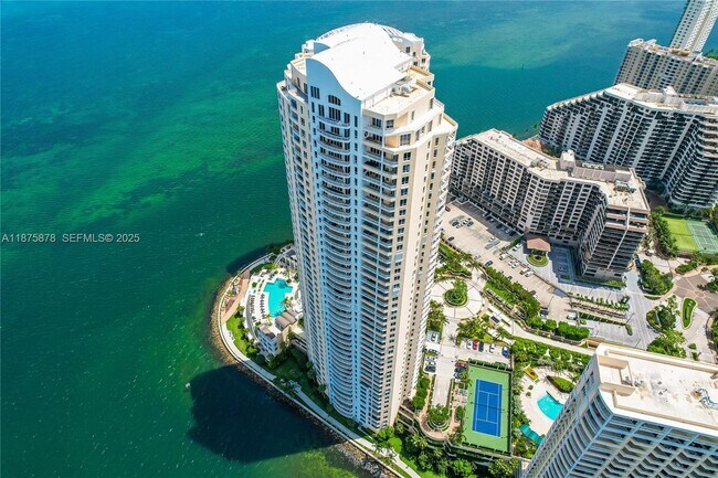 Building Photo - 848 Brickell Key Dr