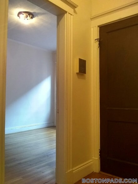 Building Photo - 17-19 Washington St.