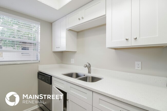 Building Photo - 1524 Kelby Rd