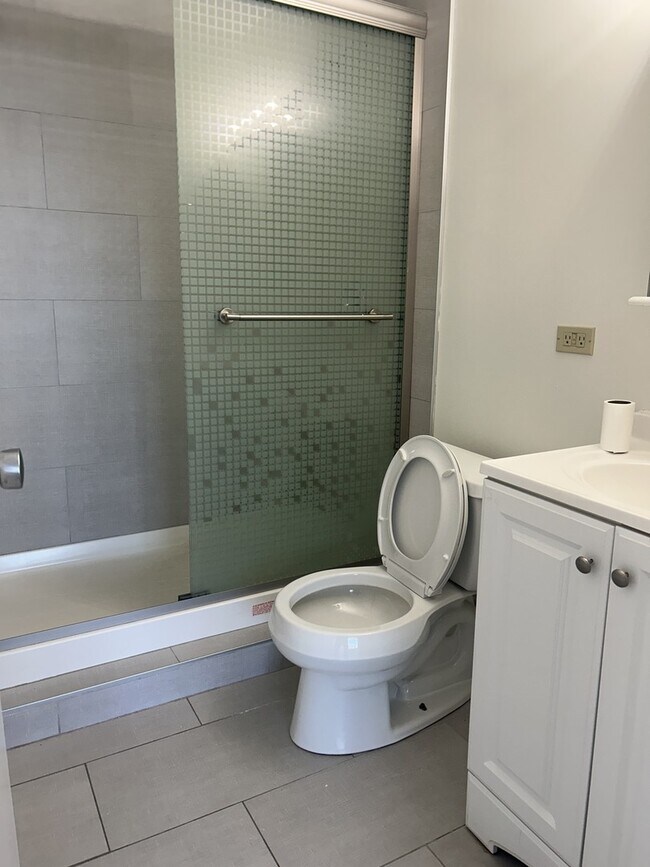 Building Photo - 4800 S Chicago Beach Dr