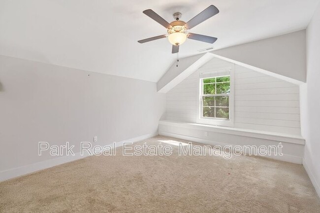 Building Photo - 1111 W Murray Ave