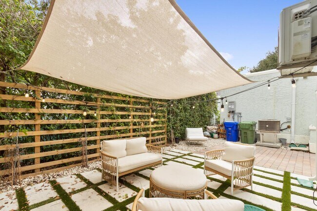 Building Photo - 101 NE 47th St