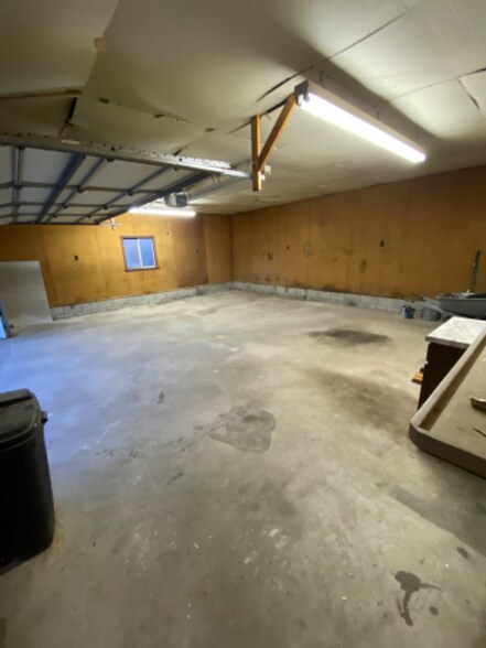 Building Photo - 2648 PA-982