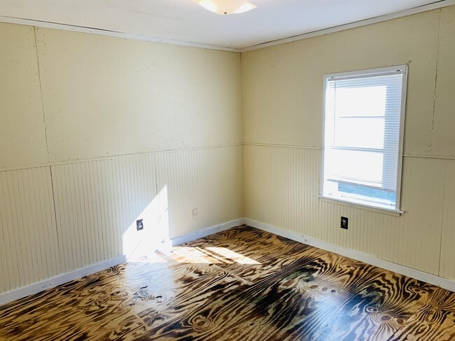Building Photo - 105 Prune St