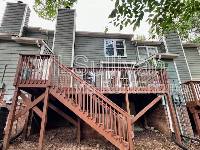 Building Photo - 105 Weathersfield Dr