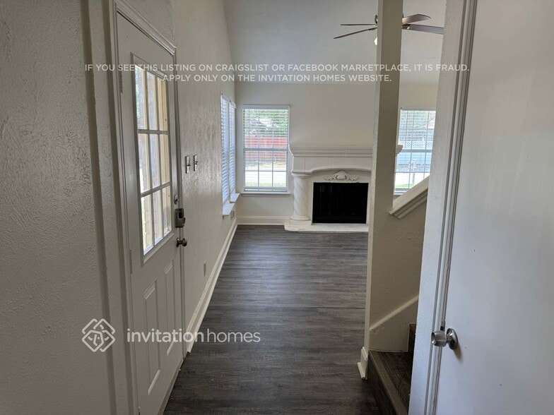 Building Photo - 7509 Creekfall Dr