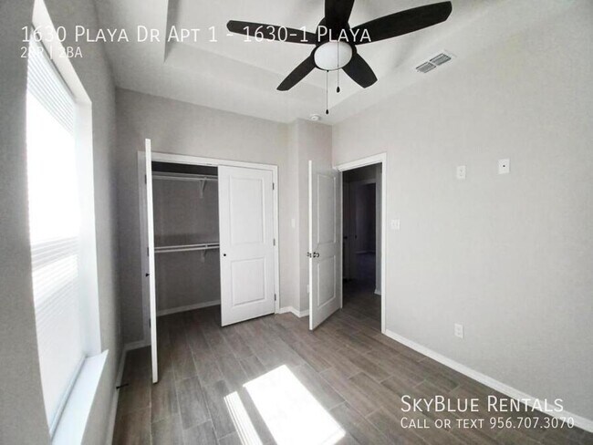 Building Photo - 1630 Playa Dr