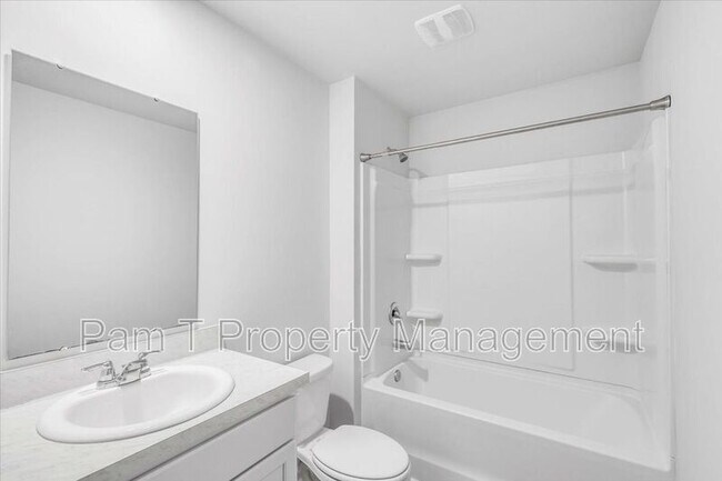 Building Photo - 512 Turpentine Trl