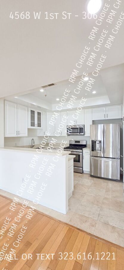 Building Photo - 4568 1st St