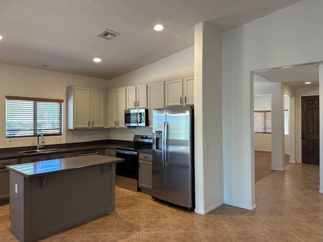 Building Photo - 893 N Drystone Ct