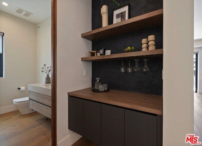 Building Photo - 4299 Elmer Ave