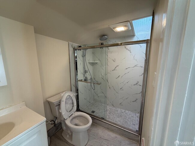 Building Photo - 258 Dorland St