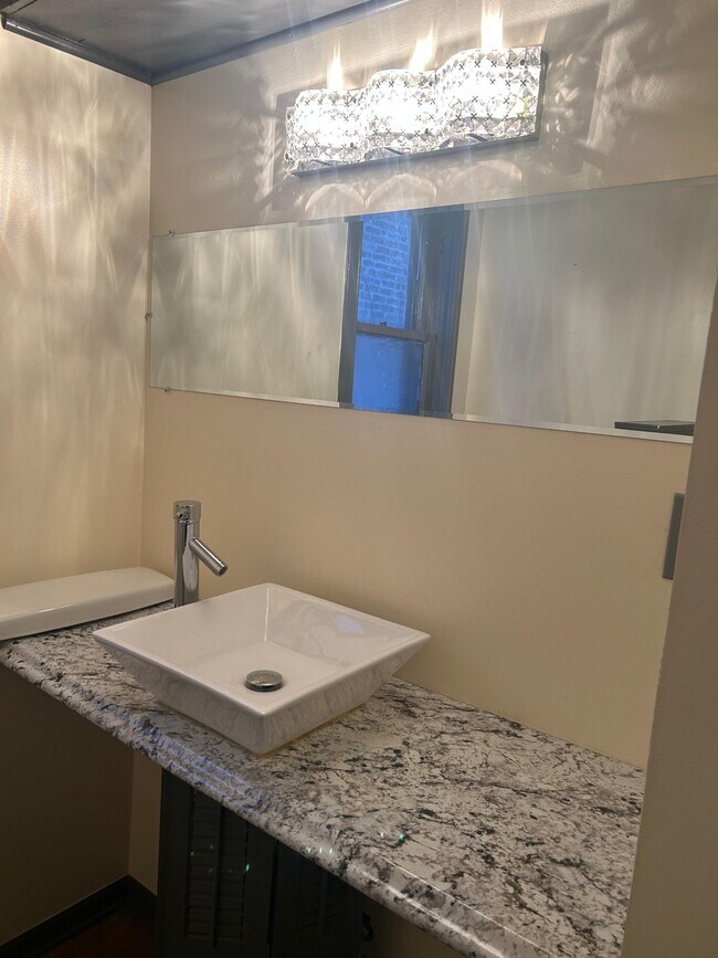 Building Photo - 7840 S Saginaw Ave